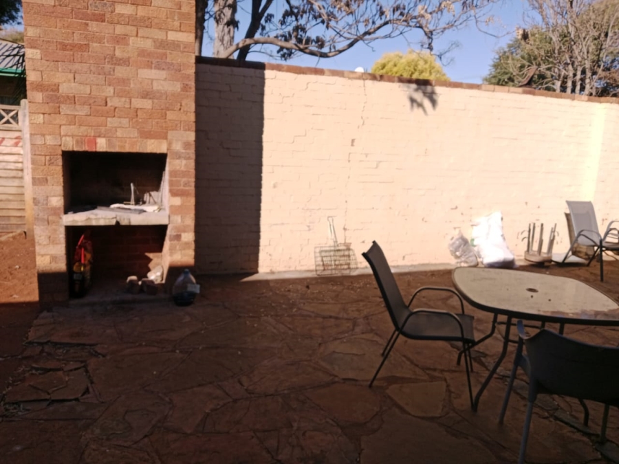 To Let 3 Bedroom Property for Rent in Kuruman Northern Cape